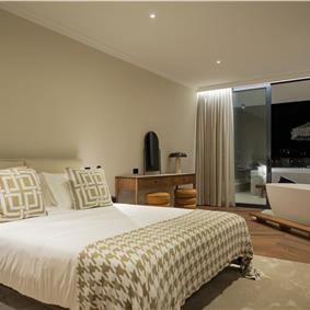 Selection of 5 bedroom seafront villas with heated pool on Ciovo near Trogir, sleeps 10